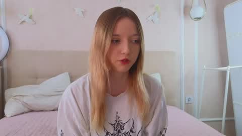 Snapshot of eleanorahurley chatting on March 22, 2026, 10:07 am Ill be anything for you online show from March 22, 2026, 10:07 am