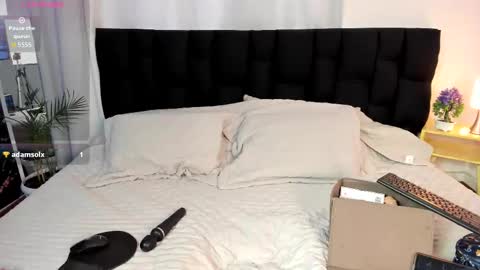 Elecktra online show from November 19, 2025, 7:47 pm