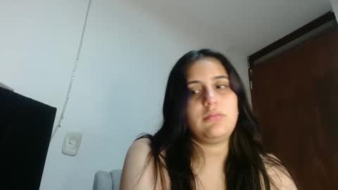 electraweb_09 online show from November 3, 2025, 7:04 pm