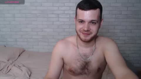 Snapshot of electric_smile chatting on August 5, 2026, 8:00 pm Alex online show from August 5, 2026, 8:00 pm