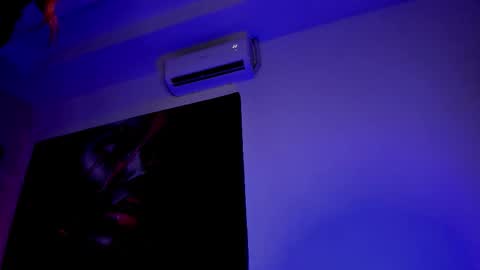 Snapshot of elektra_raven chatting on November 8, 2025, 1:11 pm elektra_raven online show from November 8, 2025, 1:11 pm