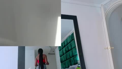 elektradoll1 online show from May 22, 2026, 11:49 am