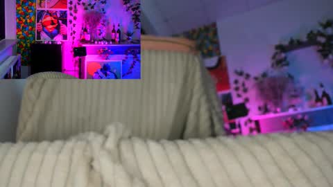 Snapshot of elektranoe chatting on February 15, 2025, 12:33 pm love 3d online show from February 15, 2025, 12:33 pm