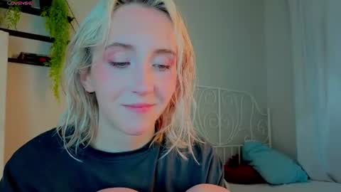Elen  online show from July 23, 2026, 5:49 am