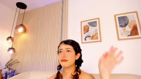 Elena online show from May 15, 2026, 11:01 pm