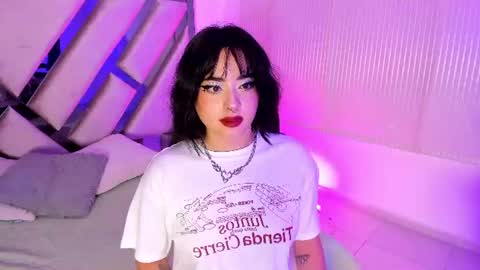 elena_tylor online show from July 16, 2026, 10:05 pm