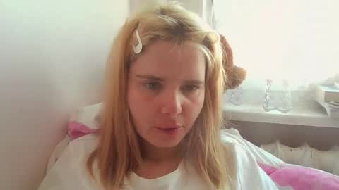 Elena online show from March 16, 2026, 2:32 pm