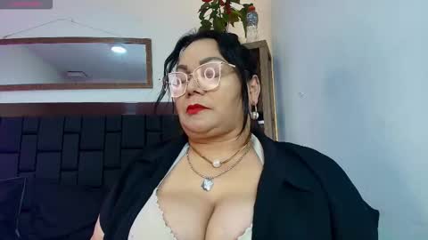 elenna_boobs_ online show from March 26, 2026, 3:56 am