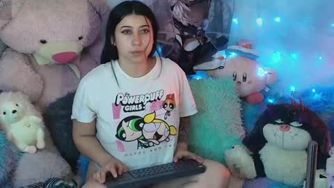 Snapshot of elfen_miu chatting on October 22, 2025, 9:20 am miu online show from October 22, 2025, 9:20 am