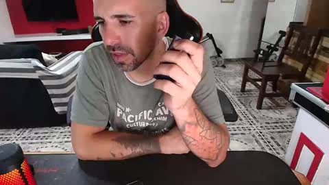 elfetas online show from January 10, 2025, 1:52 pm