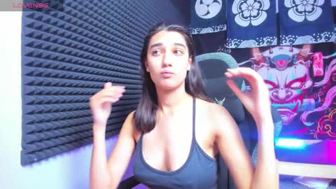 Snapshot of elfy_rare chatting on October 14, 2025, 3:24 pm Elfy online show from October 14, 2025, 3:24 pm