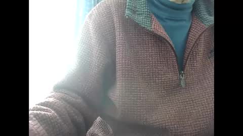 Snapshot of elfyonee chatting on February 28, 2025, 12:09 pm elfyonee online show from February 28, 2025, 12:09 pm