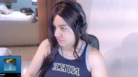 Snapshot of eli666uwu chatting on October 2, 2025, 6:15 pm eli666uwu online show from October 2, 2025, 6:15 pm