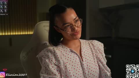 Snapshot of eli_asian chatting on March 19, 2026, 8:35 pm Eli online show from March 19, 2026, 8:35 pm