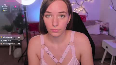 Snapshot of eli_llie chatting on January 4, 2025, 7:44 pm Eli online show from January 4, 2025, 7:44 pm