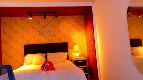 Elian online show from February 22, 2026, 2:04 pm