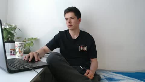 Elian online show from December 17, 2025, 6:58 pm