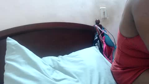 Snapshot of elianis598477 chatting on November 16, 2025, 10:32 am elianis598477 online show from November 16, 2025, 10:32 am