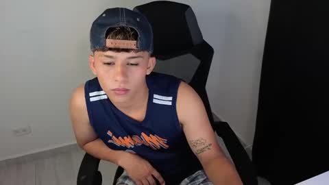 Snapshot of elias_steel1 chatting on March 2, 2025, 10:59 pm elias online show from March 2, 2025, 10:59 pm