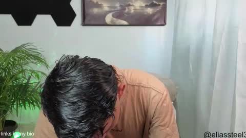 Snapshot of elias_steel1 chatting on November 9, 2025, 2:04 pm elias online show from November 9, 2025, 2:04 pm