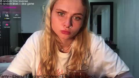 Snapshot of elie_ci chatting on January 7, 2025, 10:43 am online show from January 7, 2025, 10:43 am