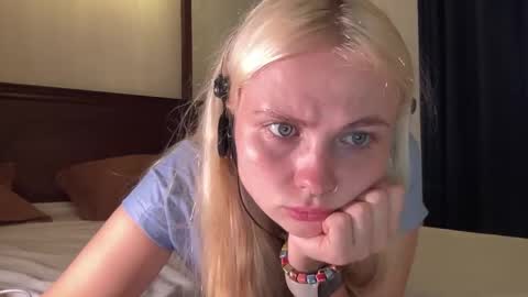 Snapshot of elie_ci chatting on January 28, 2025, 10:23 am online show from January 28, 2025, 10:23 am