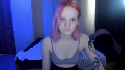 elieiza_xo online show from February 8, 2026, 9:23 am