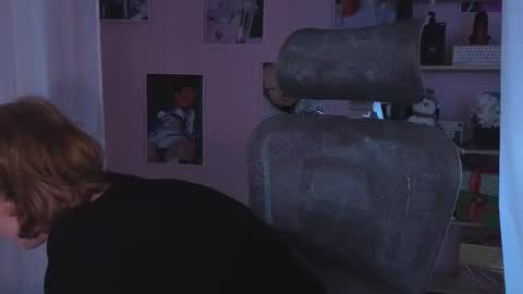 Ellie online show from December 3, 2025, 5:26 am