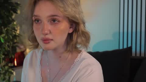 Ellie online show from April 2, 2026, 5:38 am