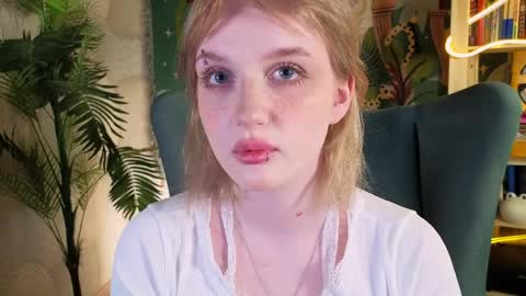 Ellie online show from April 10, 2026, 5:45 am