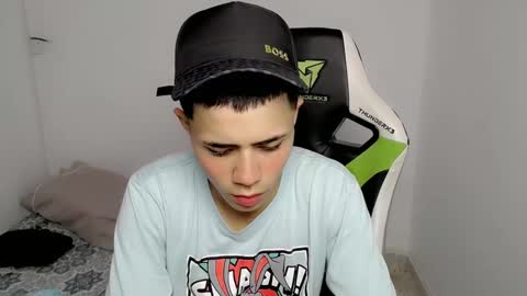 Snapshot of elii_797 chatting on March 11, 2025, 2:29 pm bby-santy online show from March 11, 2025, 2:29 pm