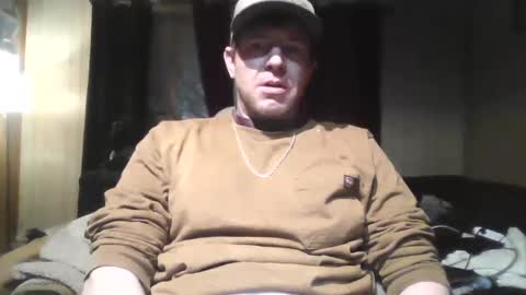 elijahk77756 online show from February 3, 2025, 11:20 am