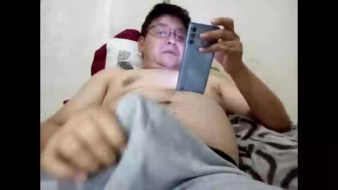 Snapshot of elimposstor chatting on November 13, 2025, 1:04 am elimposstor online show from November 13, 2025, 1:04 am