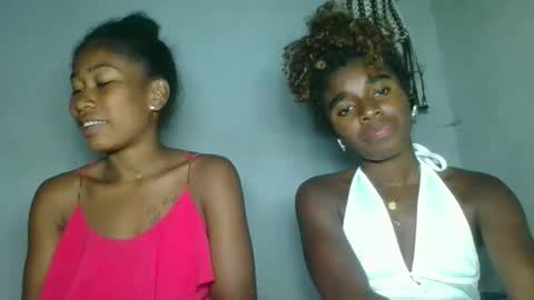 elina981 online show from March 6, 2026, 6:15 pm