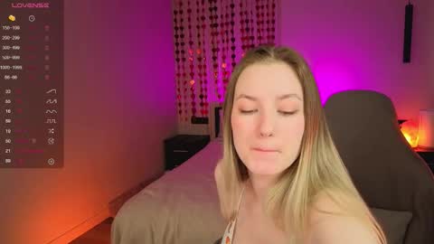 Elina online show from March 13, 2026, 10:55 am