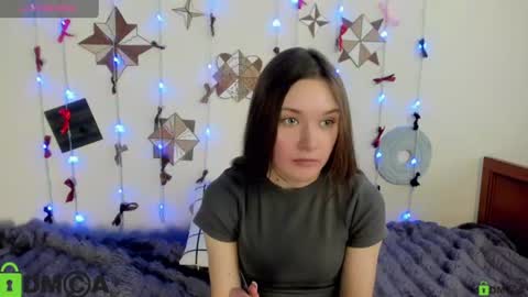 elina_x online show from June 18, 2026, 1:37 pm
