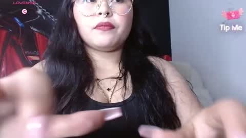 Elina  online show from June 4, 2026, 12:38 am