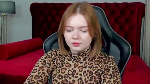 elinavale online show from July 18, 2026, 5:22 am