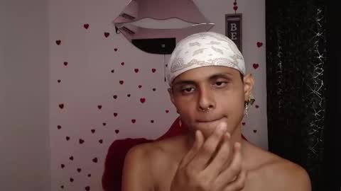 Snapshot of elio_fox chatting on March 21, 2026, 8:19 am elio_fox online show from March 21, 2026, 8:19 am