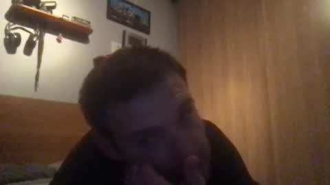 Snapshot of eliot26 chatting on December 2, 2024, 7:05 pm e26 online show from December 2, 2024, 7:05 pm