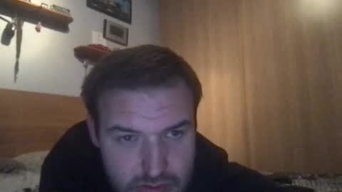 Snapshot of eliot26 chatting on December 23, 2024, 6:16 pm e26 online show from December 23, 2024, 6:16 pm