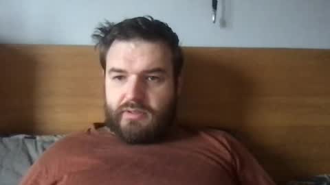 Snapshot of eliot26 chatting on February 9, 2025, 10:31 am e26 online show from February 9, 2025, 10:31 am