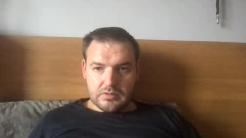 Snapshot of eliot26 chatting on September 20, 2025, 1:01 pm e26 online show from September 20, 2025, 1:01 pm