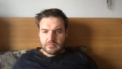 Snapshot of eliot26 chatting on November 8, 2025, 10:48 am e26 online show from November 8, 2025, 10:48 am