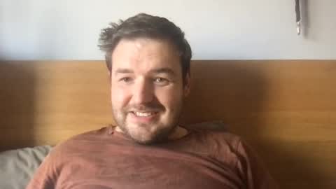 e26 online show from April 8, 2026, 9:53 am