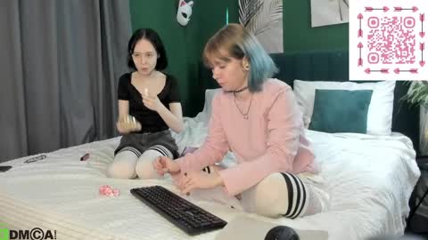 Snapshot of elira_vane chatting on May 21, 2026, 3:24 am Elira Vane online show from May 21, 2026, 3:24 am