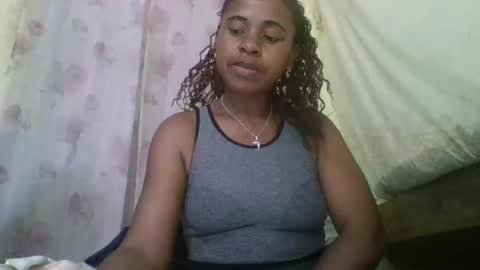 Snapshot of elisa0001 chatting on February 22, 2025, 9:59 pm elisa0001 online show from February 22, 2025, 9:59 pm