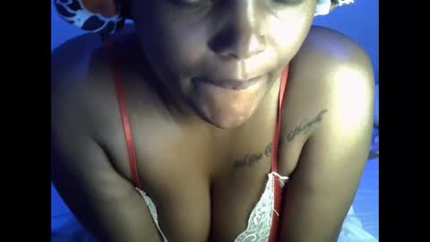 Snapshot of elisa044 chatting on October 8, 2025, 1:58 am lisathegoddess online show from October 8, 2025, 1:58 am