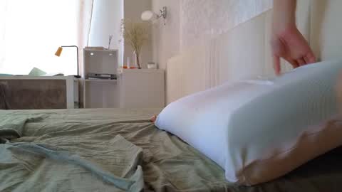 Snapshot of elisa_bright chatting on June 22, 2026, 10:01 am Tati online show from June 22, 2026, 10:01 am
