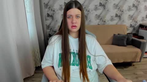 Snapshot of elisa_kollin chatting on October 6, 2025, 10:56 am Aletta Oushen online show from October 6, 2025, 10:56 am